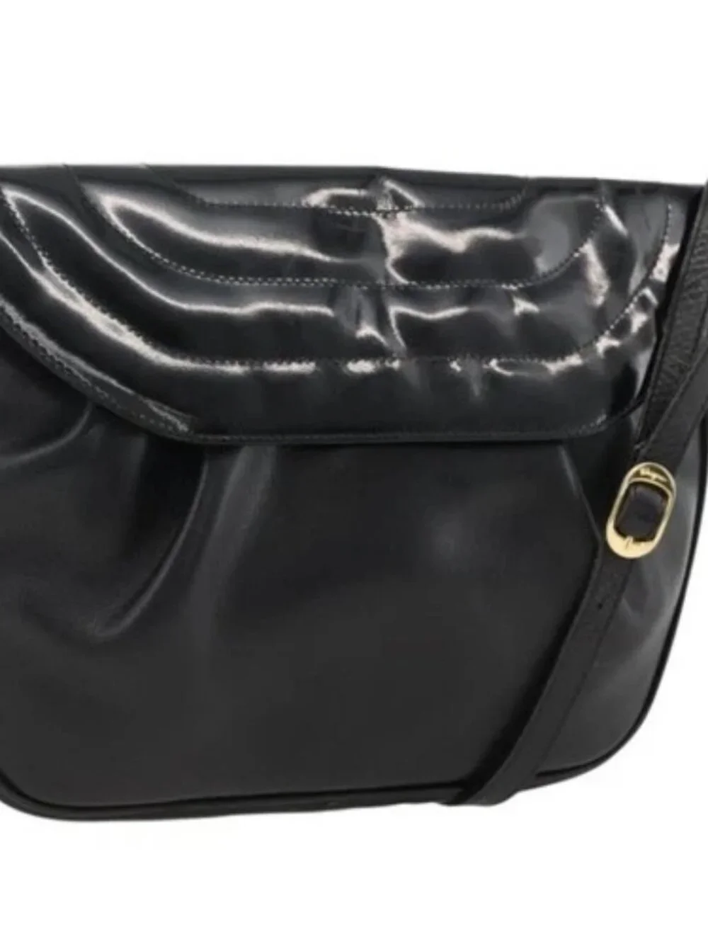 Salvatore Ferragamo Shoulder Bag Patent leather Black Gold Auth ka2971